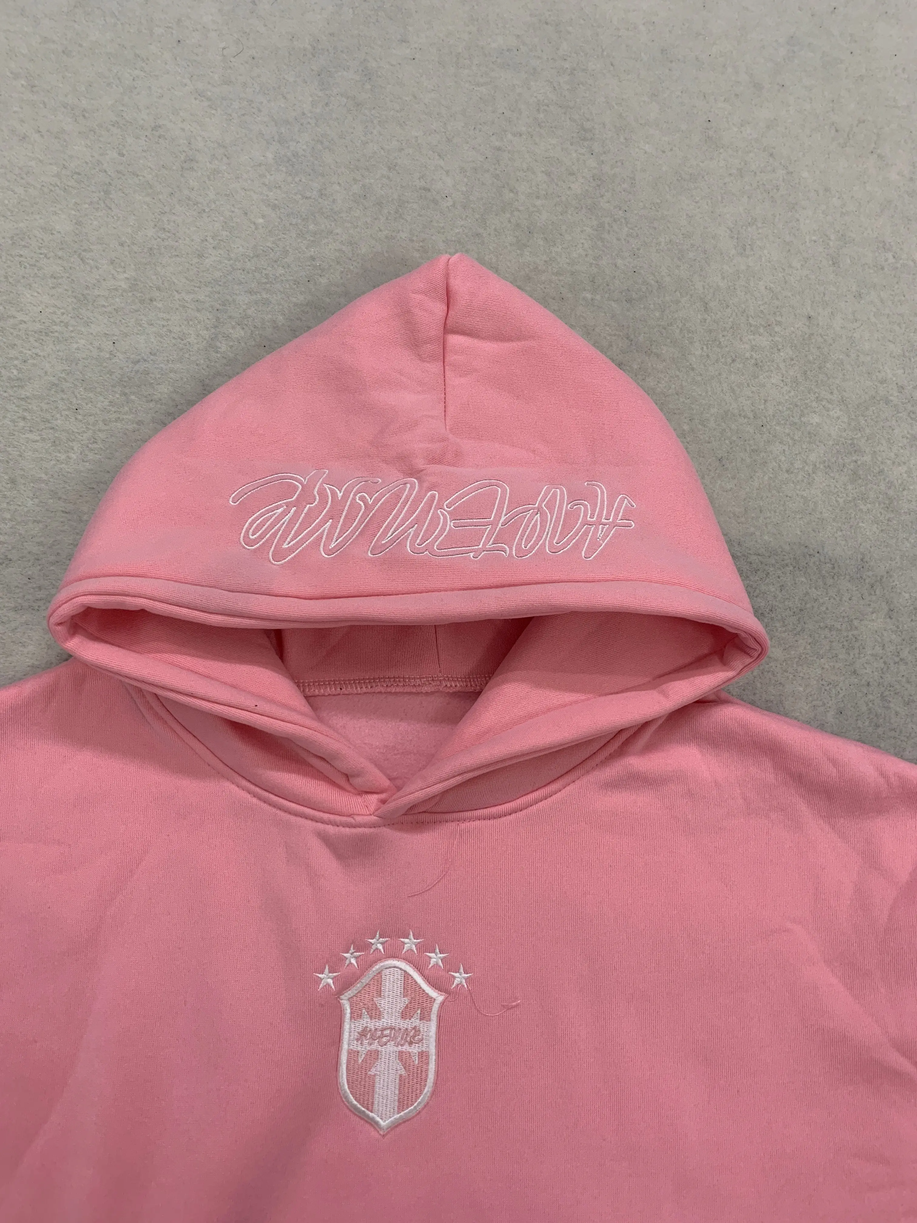 Mode und Freizeit Neuer Sportlicher Kapuzenpullover mit Fußballmannschafts-Stickerei Design Persönlicher Street-Style Pullover Unisex. – Detail 12