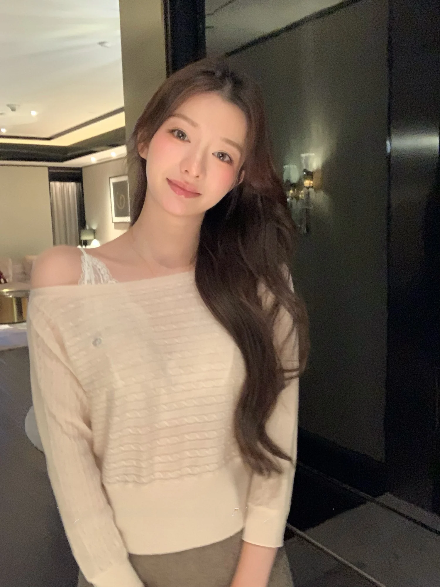 

Новый женский вязаный пуловер Mummy Fuzzy Focus из 30% шерсти с V-образным вырезом, длинными рукавами и асимметричным плечом, свободного кроя, для повседневной носки