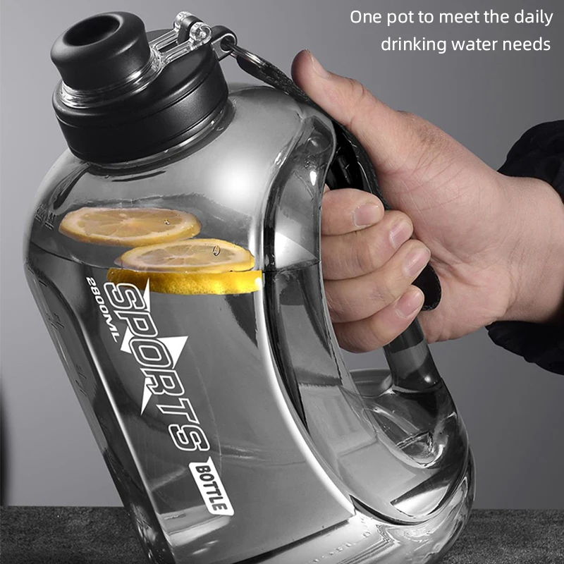 휴대용 로프 스포츠 피트니스 야외 물병, 반 갤런 대용량, 1.8L 패션 톤 버킷, 1 개