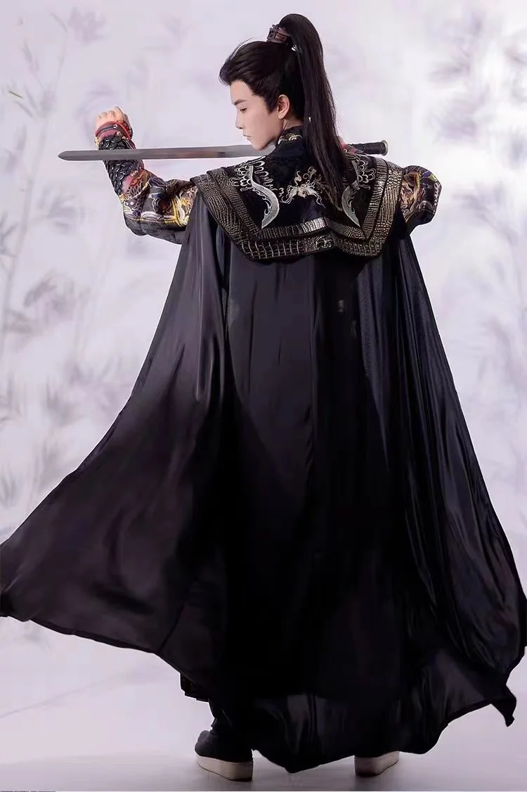 Cape Hanfu pour hommes, Robe extérieure chevaleresque, industrie lourde, Costume de poisson volant de la dynastie Ming chinoise, Cape d'armure de héros d'épéiste rétro