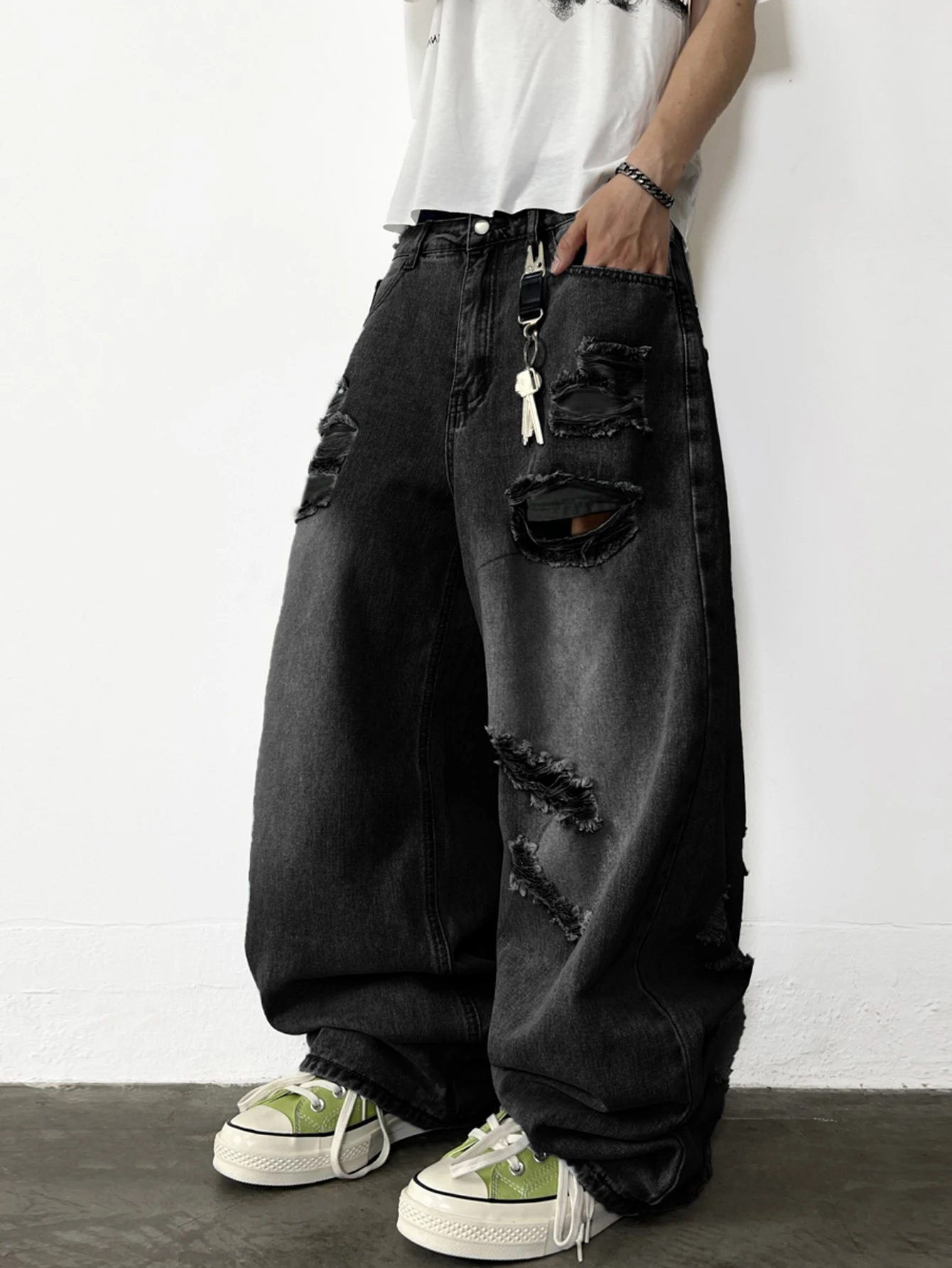 Men's Versatile Baggy Wide-Leg Jeans Retro Y2K Black Ripped Jeans Streetwear Men's Trousers All Seasons view 5