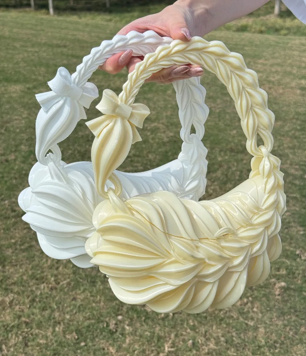 Original Niche Ins Fried Dough Twists Braid Shaped Handbag Women's Lovely Princess Party Long Contract 3D TPU Flip Soft Bag