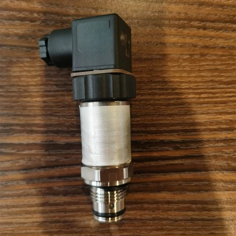 TECSIS pressure sensor, one P3251B080601 in stock 0-60BAR4-20MA