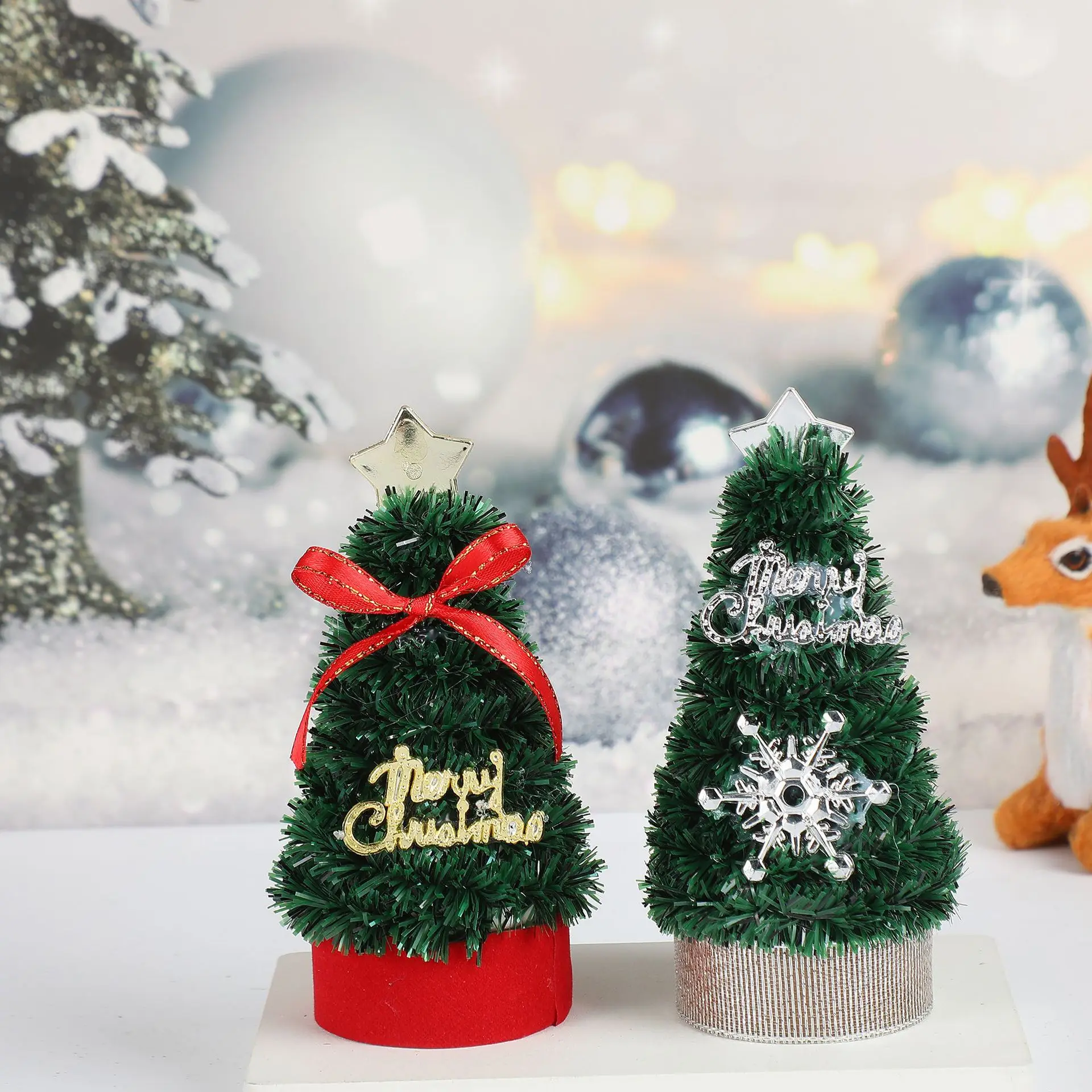 

Mini Christmas Tree Decor with Bowknot Simulated Pinecone DIY Ornaments Winter Snow Ornaments Trees for Xmas Party Home Party