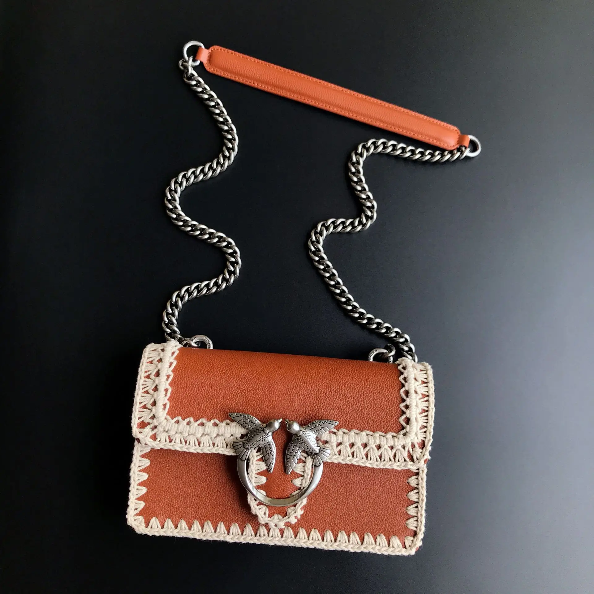 Nieuwe handgestikte lederen schoudertas met ketting, echt lederen crossbody tas, premium dagelijkse handtas