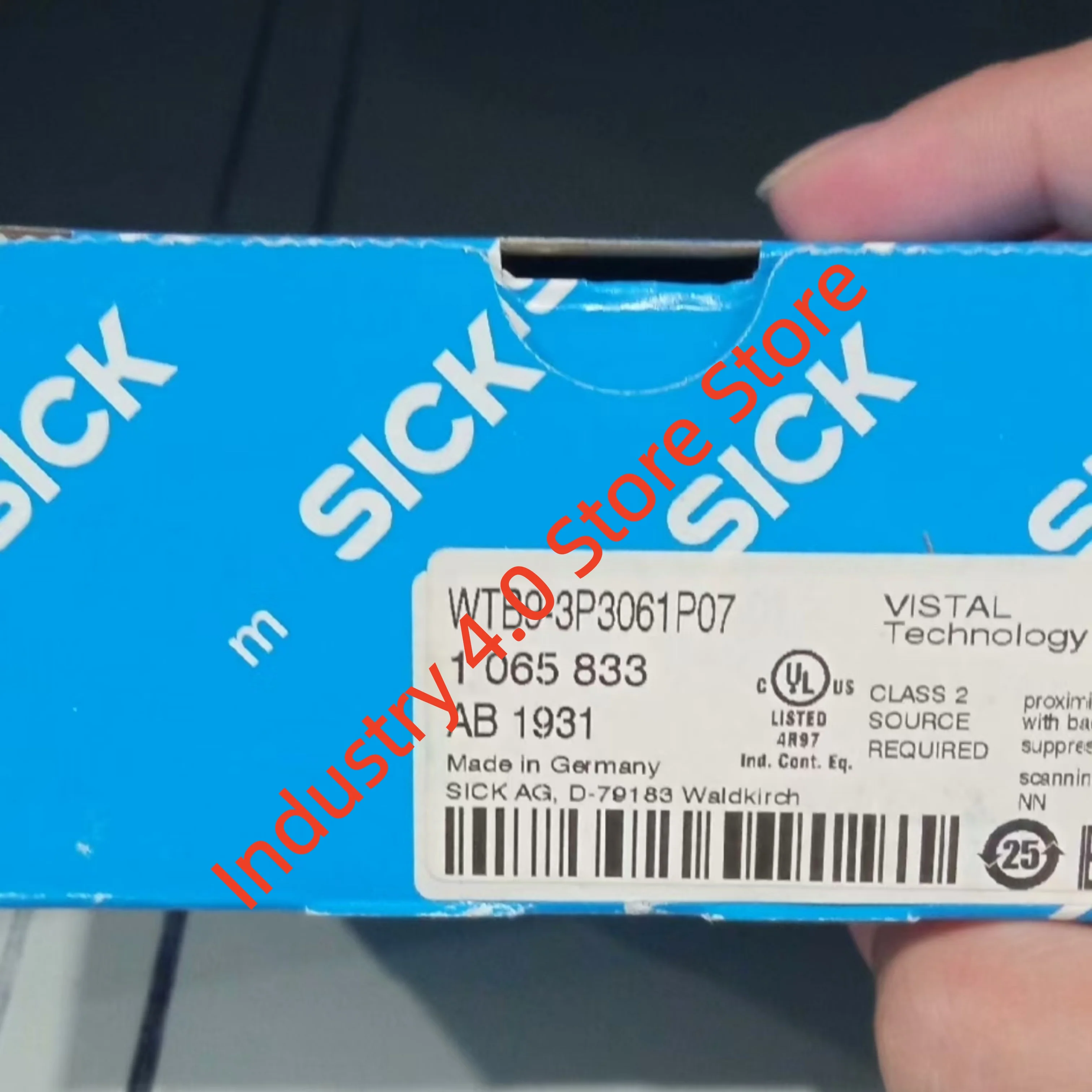 WTB9-3P3061P07 Sensor nuevo