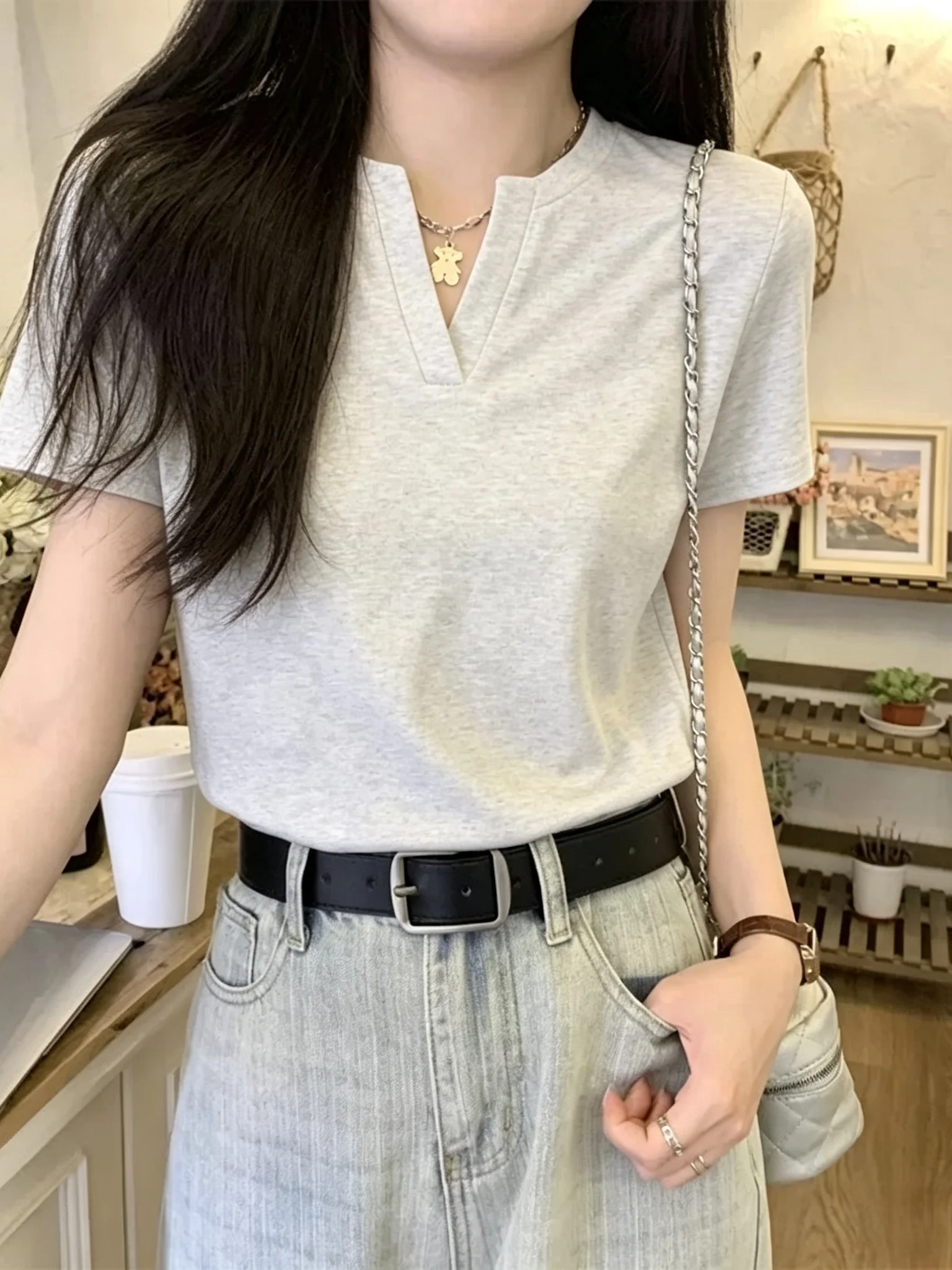 Slimming Effect 95 Cotton V-Neck Short Sleeve T-Shirt Women's New Large Size Fashionable Base Shirt Design Sense Top