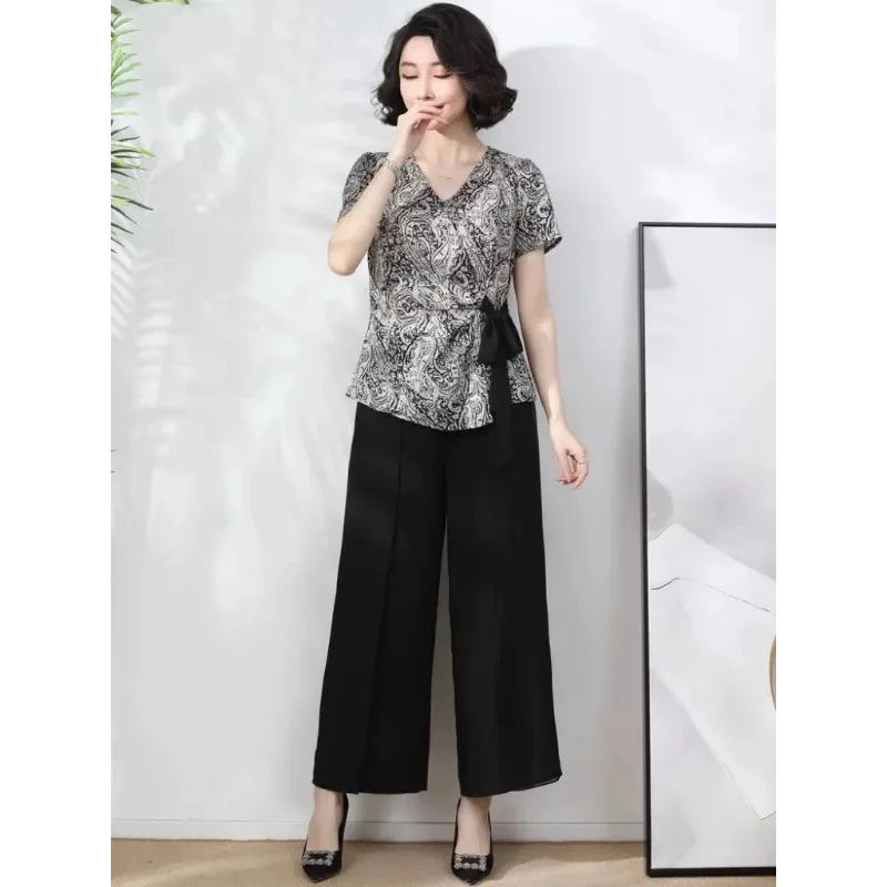 

Women Middle Age Printed V Neck Blouse Wide Leg Pants Two Piece Outfit Plus Size Daily Suit S-4XL