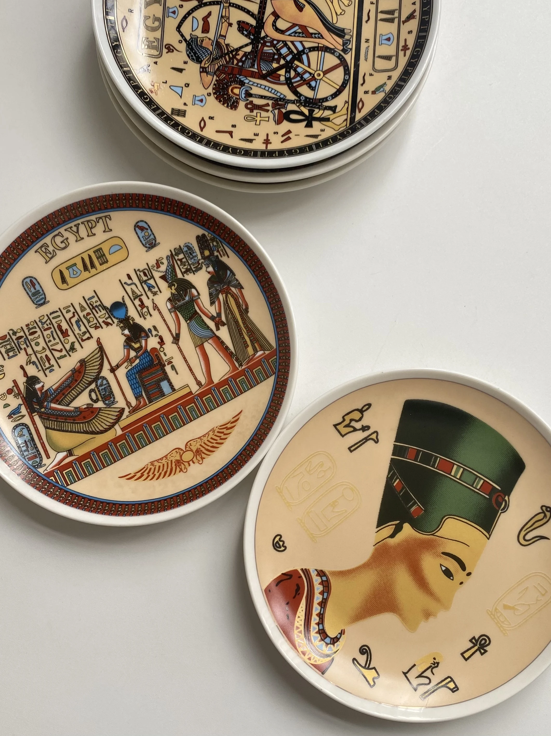 Creative Ceramic Plate Vintage Style Bone Spitting Dish Multi-Functional Decorative Plate for Living Room Dessert 7.5 Inch