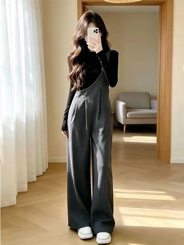 Early Autumn Fashion Set Women's New 2026 Slimming Small Size Conceal Meat Show Thin Base T-Shirt Overalls Two-Piece Set