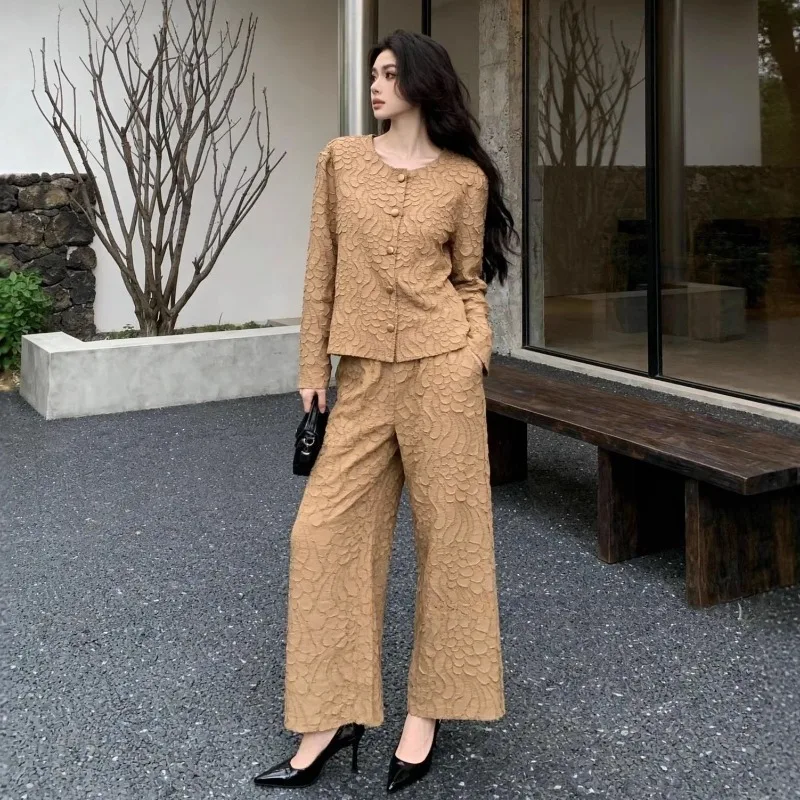 

Комплект из плиссированной блузки и брюк Miyake: Новинка 2026 года, кардиган с длинным рукавом, простые стильные брюки палаццо больших размеров, комплект из 2 предметов, женская одежда