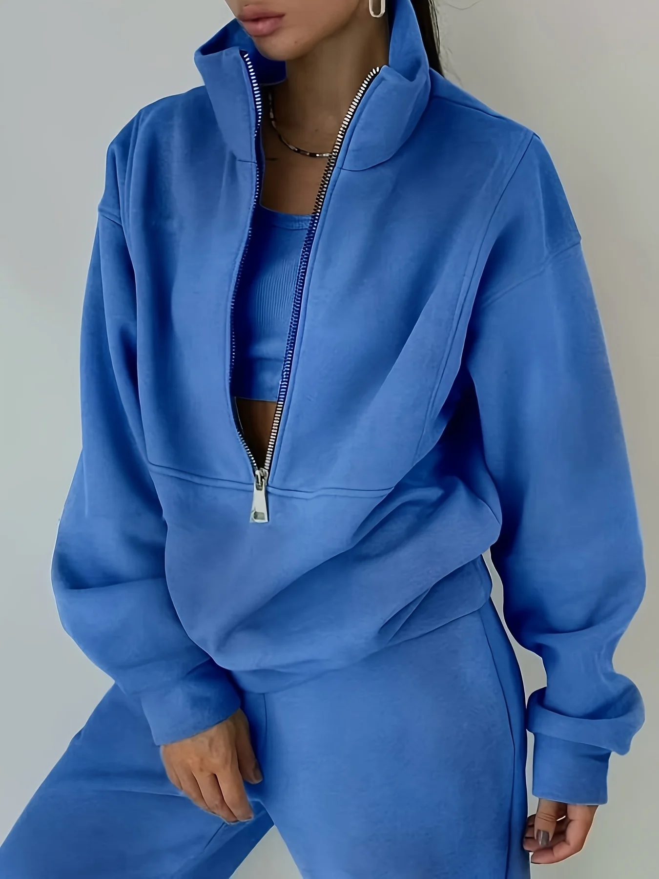 

Городской женский спортивный костюм из двух предметов | Уличный повседневный и студенческий стиль | Модный эстетический спортивный костюм для молодых женщин