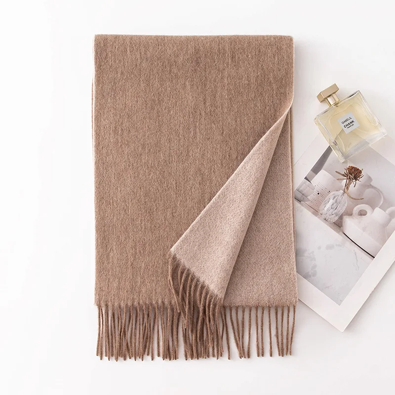 ผ้าพันคอผู้หญิงฤดูหนาวขนสัตว์คอยาวผ้าคลุมไหล่อุปกรณ์เสริมที่อบอุ่นสําหรับฤดูใบไม้ร่วงเย็นสภาพอากาศวันหยุดหรูหรา