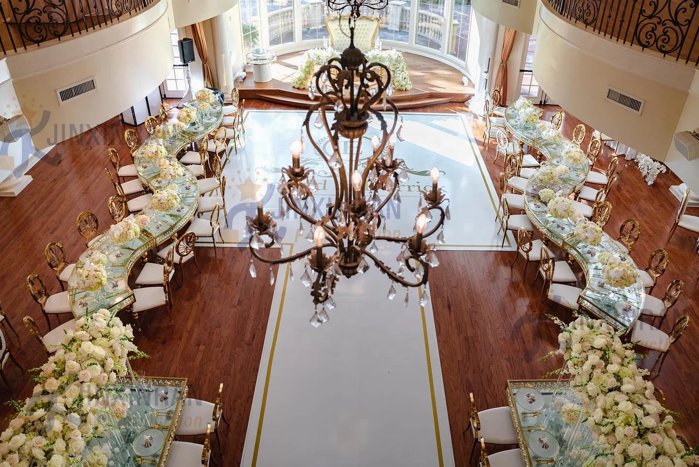 Modern Luxury Royal Event Stainless Steel Banquet Table Glass Top Serpentine Wedding Table