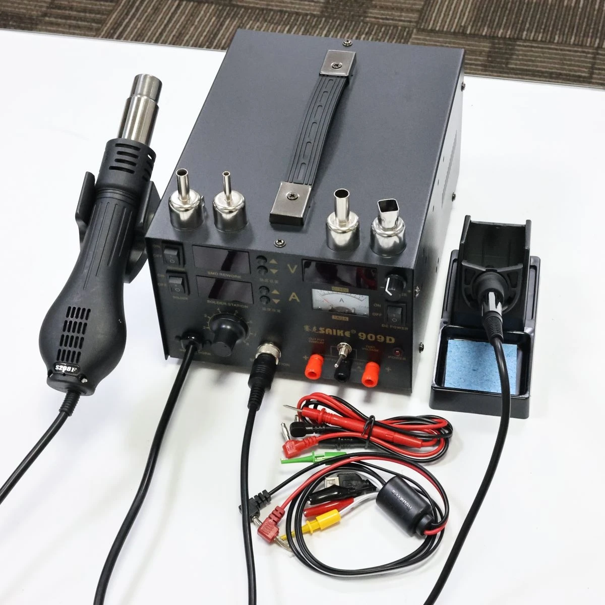 Estación de soldadura de retrabajo SAIKE 909D SMD 3 en 1 pistola de calor desoldar fuente de alimentación CC para reparación de PCB