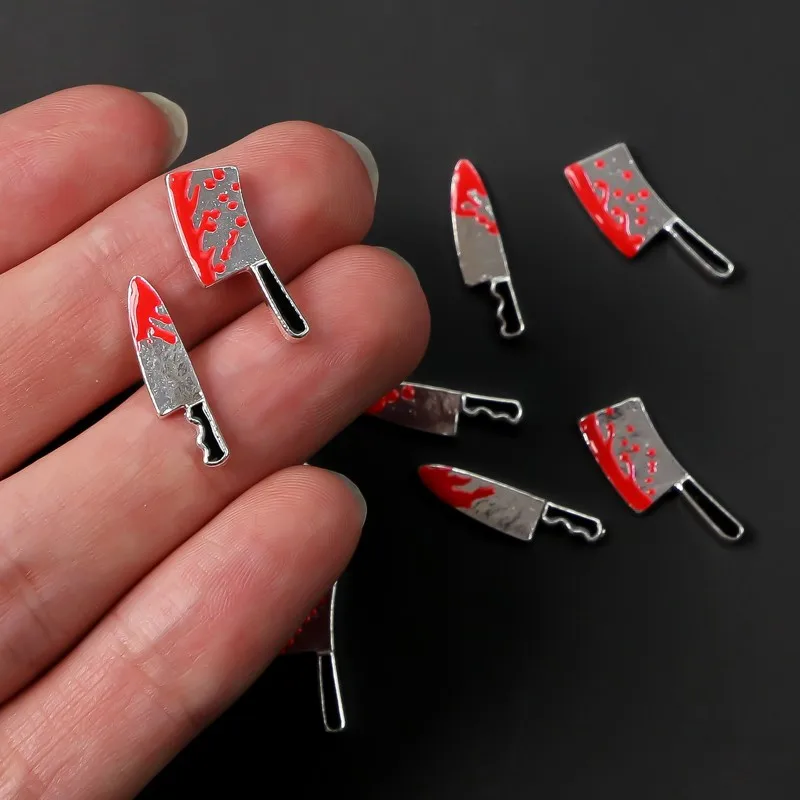 Halloween Blood Knife Nail Charms, Acrílico Punk Metal Alloy Charms, Manicure DIY Jóias, Nail Art Decoração, 10pcs por lote