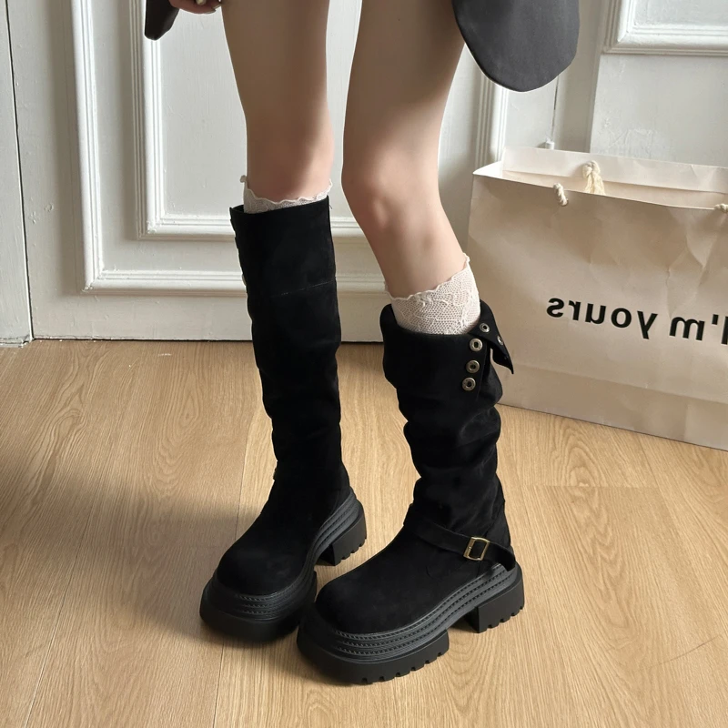 Retro Ruched Leather Long Boots for 2026 Winter, Fashionable and Versatile Style Round Head Platform Thick-soled Women's Boots