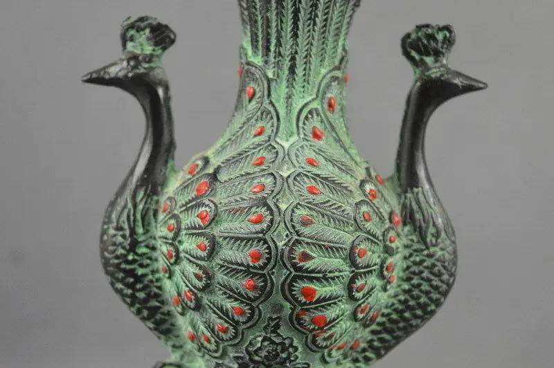 Collectible Handwork Old Bronze Carving Peacock Auspicious Vase