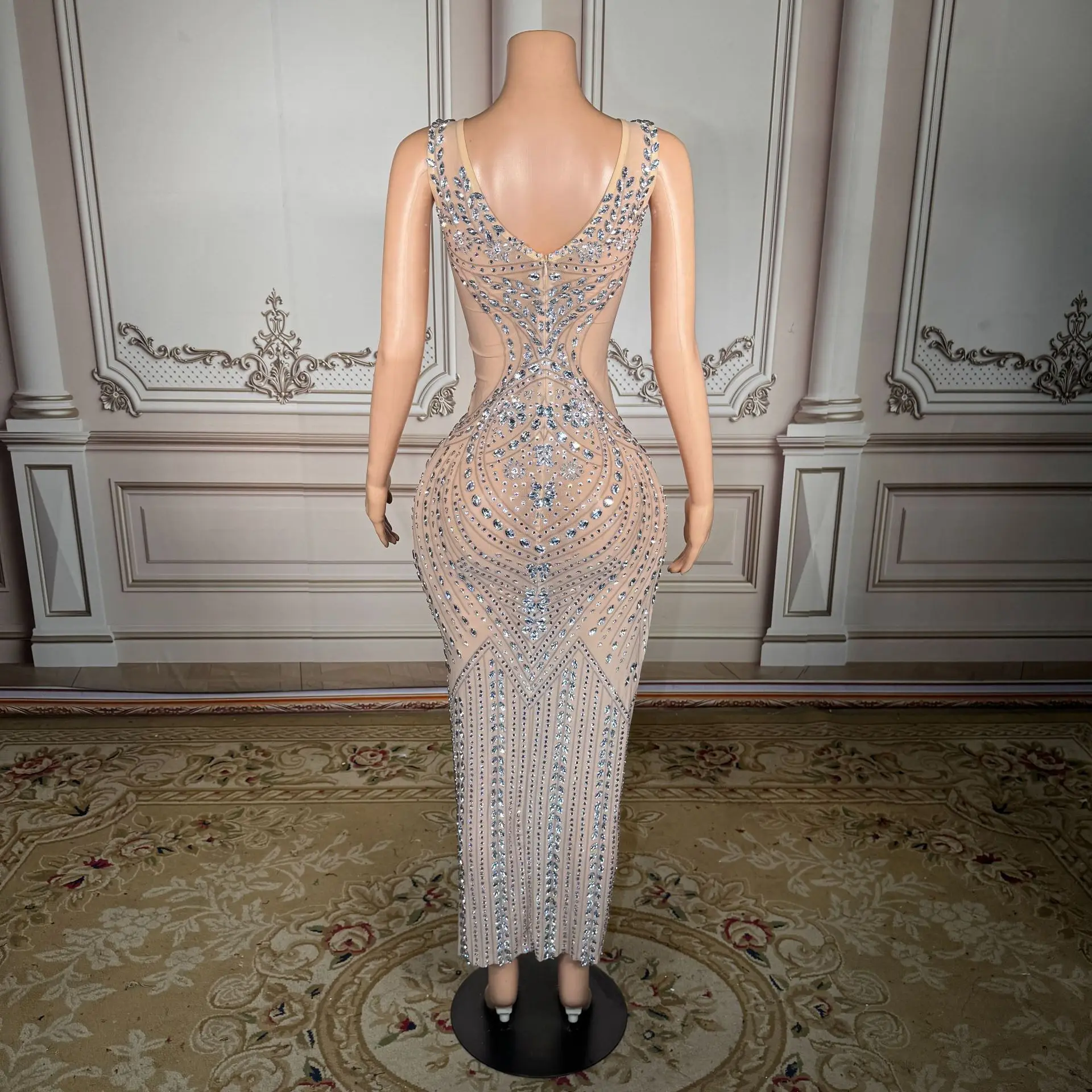 2026 New Style European Fashion Women's Net-Silk Sheer Beaded Evening Gown for Bar Performances and Party Hosting