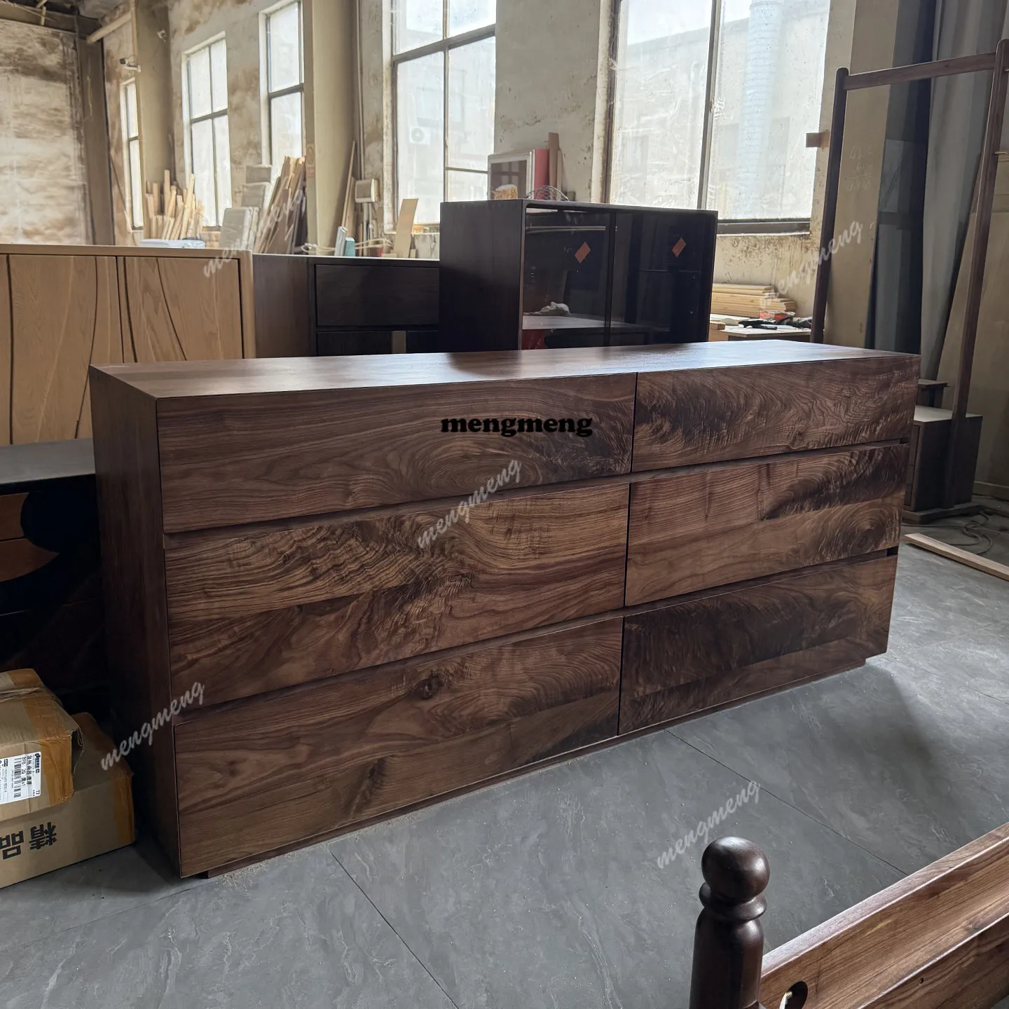 

North American black walnut Italian minimalist chest cabinet, simple all-solid wood gold tumor pattern storage cabinet