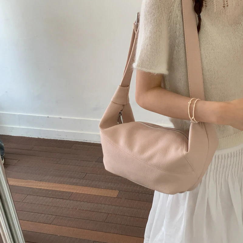 

Minimalist style large-capacity bag for women2026New Summer Versatile Casual Crossbody Bag Commuting Single-Shoulder Dumpling Ba