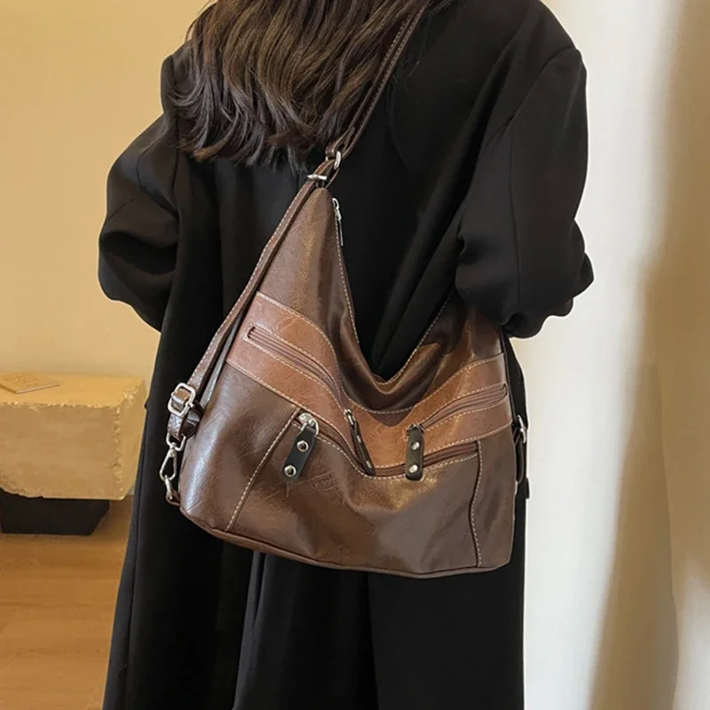 Sac fourre-tout en cuir PU de grande capacité, sacs initiés, sac à fermeture éclair cool, designer populaire, boutique de luxe, nouveau, 2024