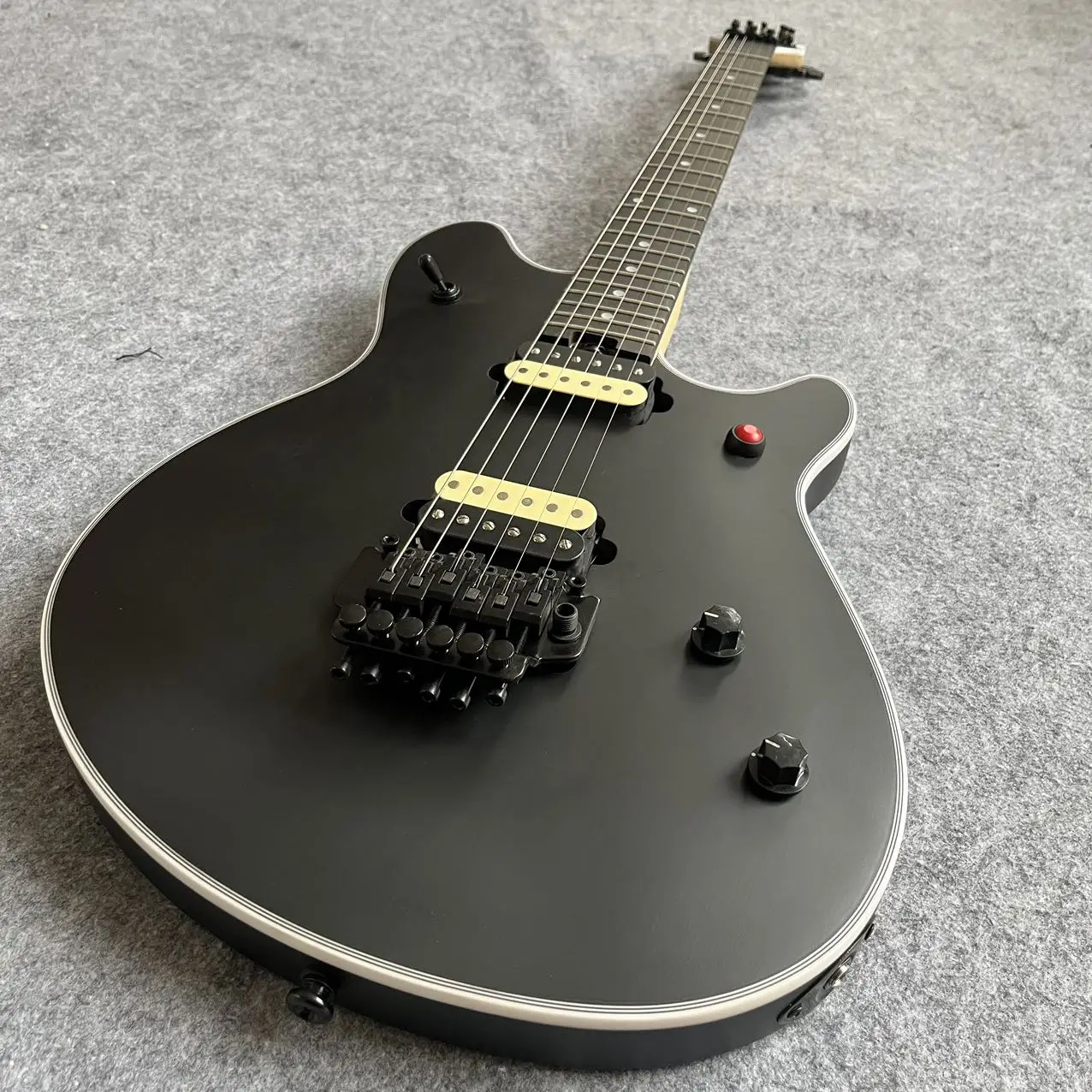 Electric Guitar , Equipped with Classic Tremolo Bridge, Professional , Fast Delivery.