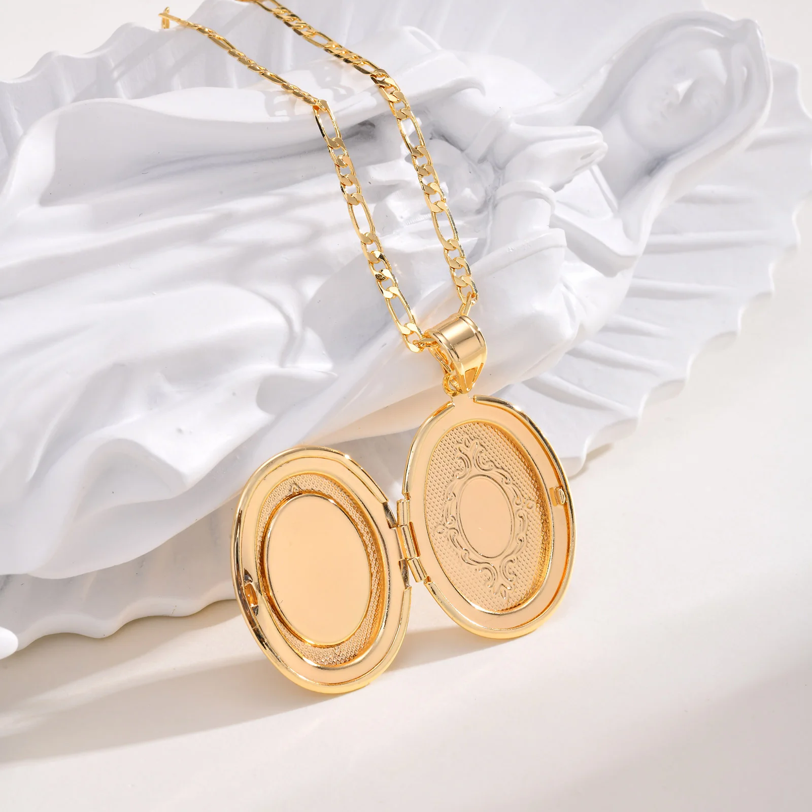 Locked Virgin Mary Necklace Pendant for Women Gift, Miraculous Medals Catholic Christian Jewelry
