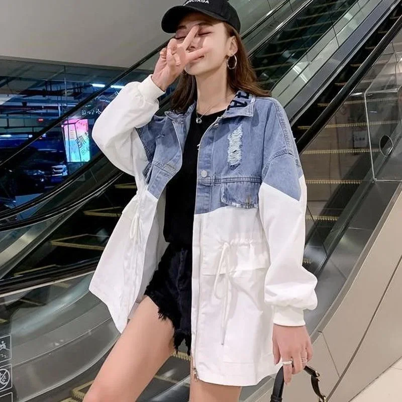 2024 New Denim Splice Letters Patchwork Jacket Hole Women Zipper Drawstring Tops Fashion Causal Windbreaker Loose Chic Overcoat