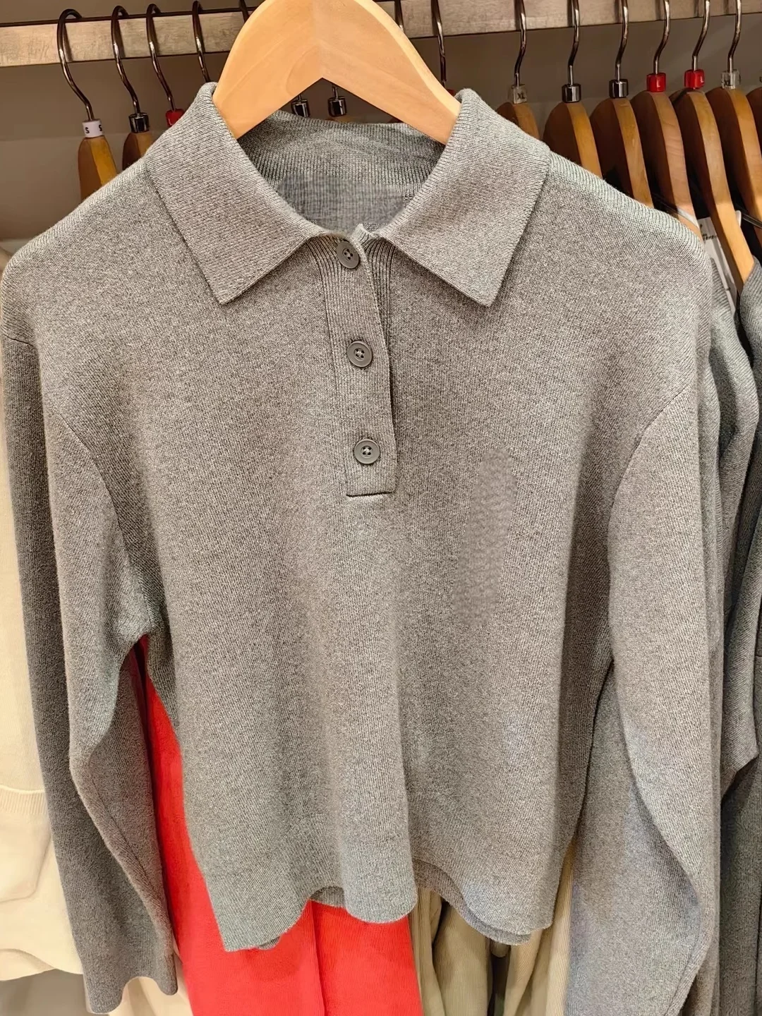 

Гладкий полосатый вязаный свитер с длинными рукавами для женщин, новинка весенней коллекции, повседневный свободный крой, смесь хлопка и полиэстера