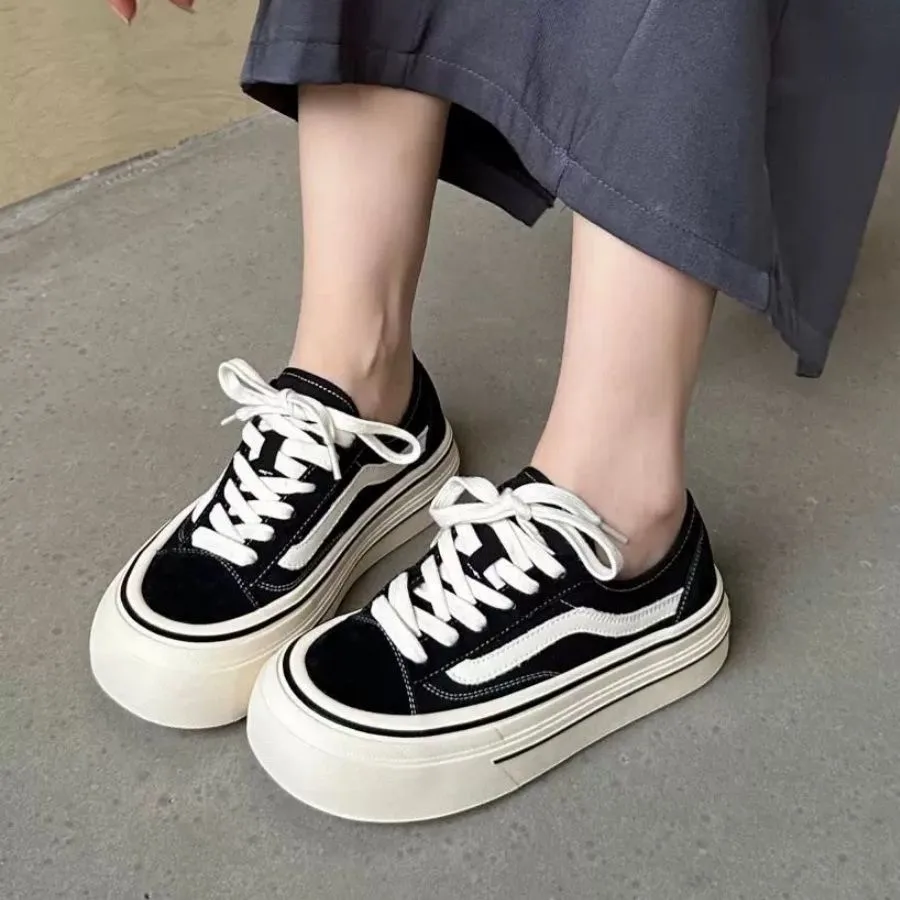 2024 New Adult Female Sneakers with Thick Soles and High Inner Height Women's Spring Sponge Cake Versatile Casual Canvas Shoes
