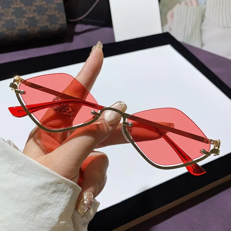 Metal Women Simple Trend Sunglasses Men 2025 New Half Frame Diamond Shaped Sunglasses Dopamine Small Frame Outdoor Sunglasses image 4