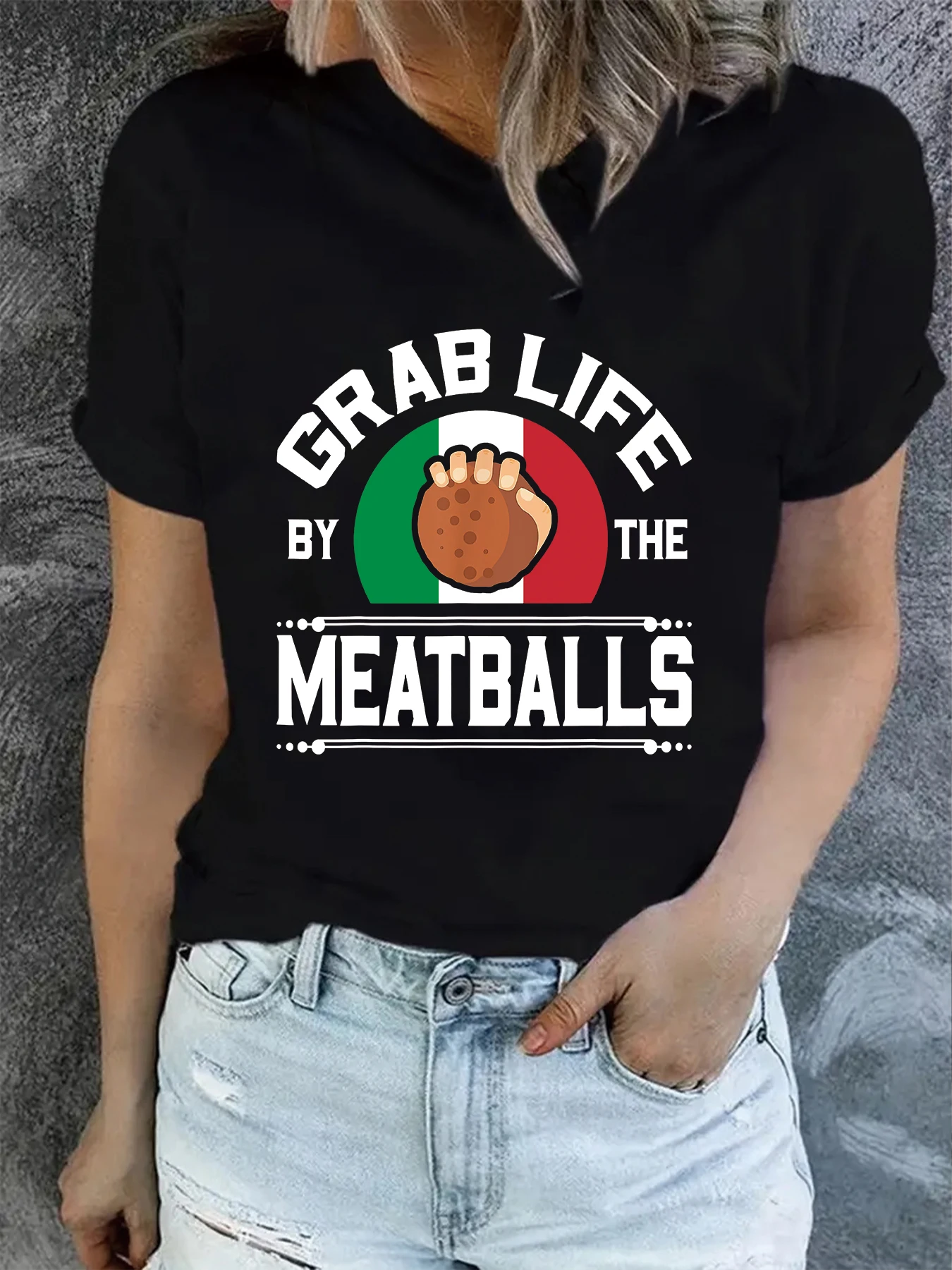 

Футболка женская с графическим принтом «Take LIFE BY THE MEATBALLS»