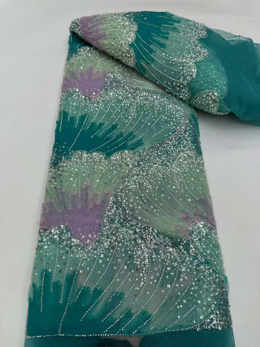 

5Y Africa Fabric Fashion Hot Sale 2025 3D Sequins Net Lace With Beads Rich Senegalese For Evening Or Party Dress