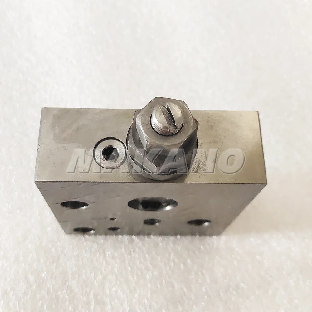 Katup Pengatur Tekanan Hidrolik Excavator PC300 PC240 PC210 PC200 6 8 723-40-71900 Rakitan Katup