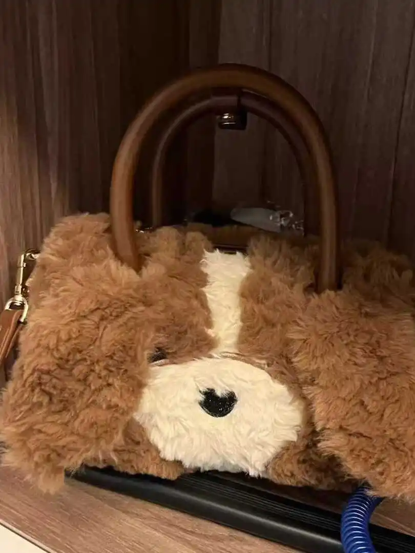 

2025 Early Autumn New Vintage Boston Crossbody Bag Plu Handbag Commuter Versatile Handbag Small Design Crossbody Bag