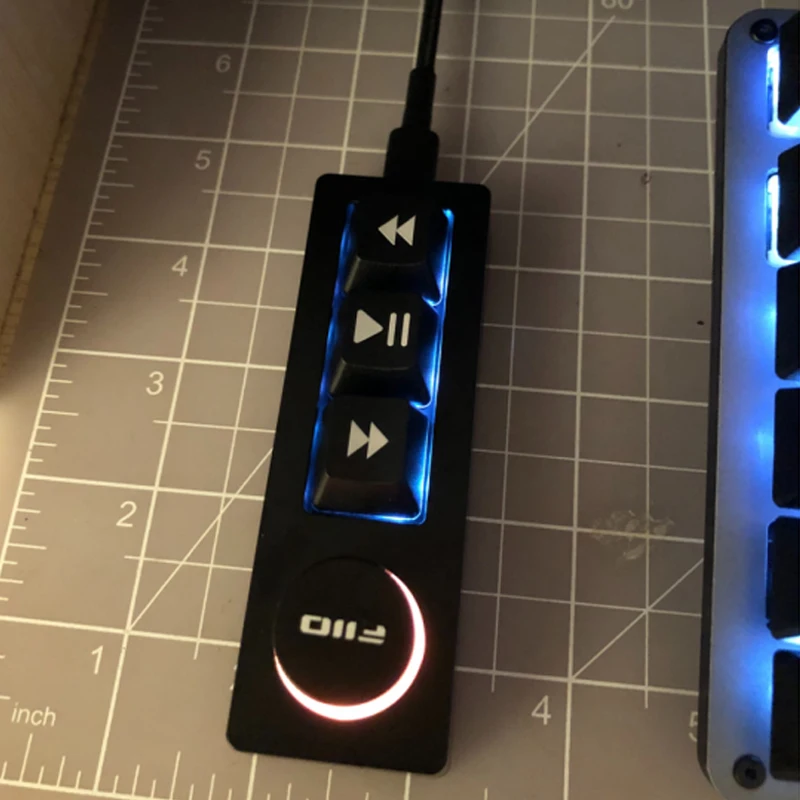 

FiiO KB1K Wired Mini Mechanical Keyboard ABS Dual USB Ports Cool Rgb Hot Swap Custom Keys HiFi Multimedia Keypad with Metal Knob