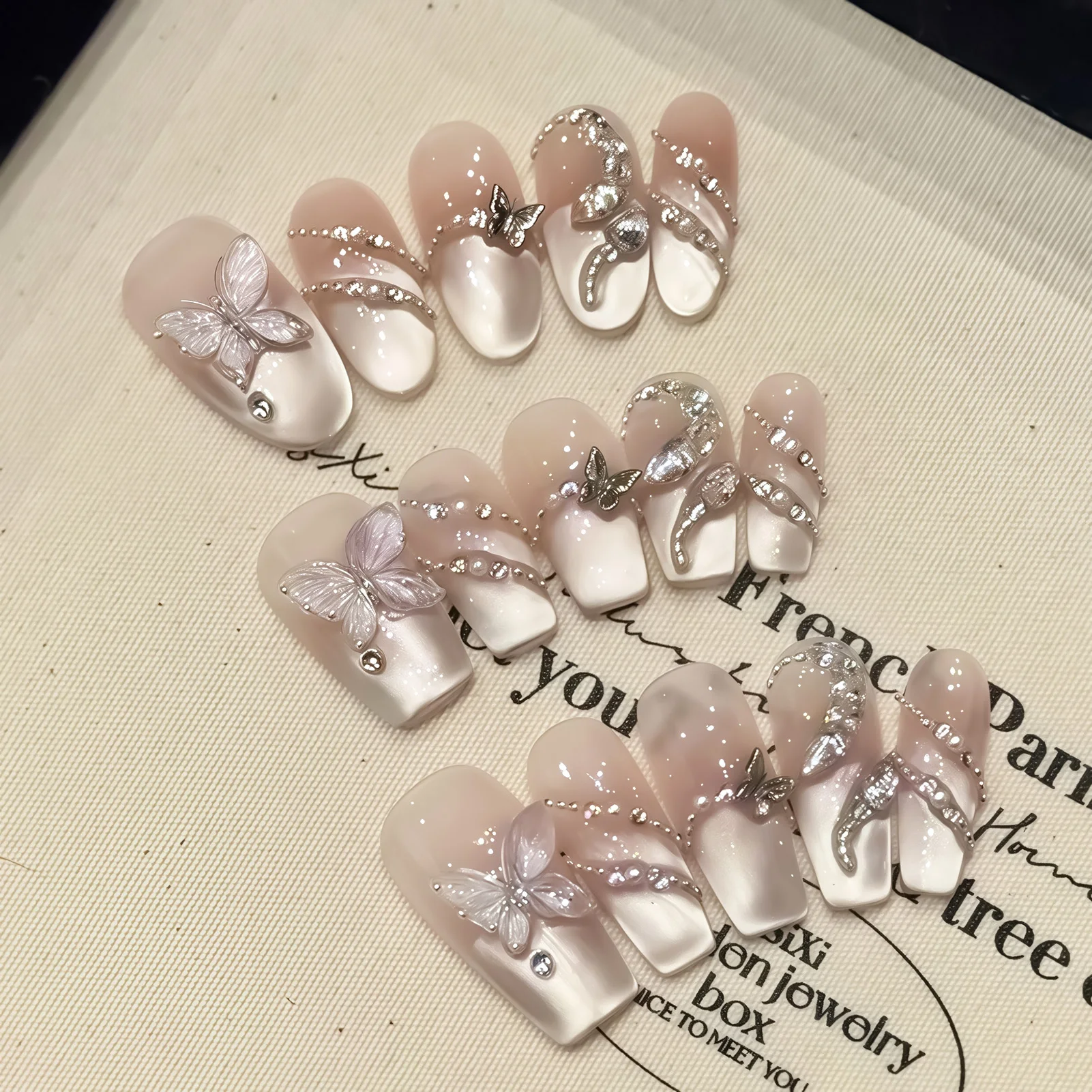 10Pcs Schmetterling Katze Augen Falsche Nägel Handgemachte Frühling Cat Eye Nail art Tipps Für Frauen Party Hochzeit Urlaub Kostüm DIY maniküre