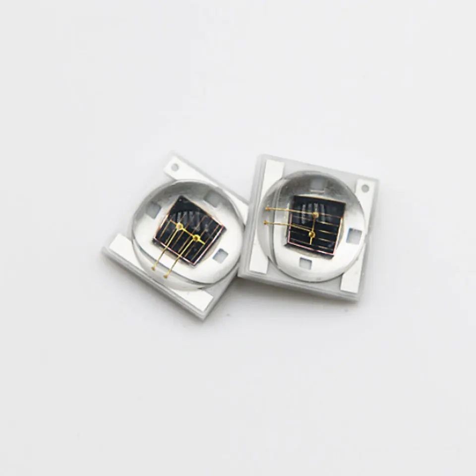 3W LED IR680NM IR730NM IR850NM IR980NM IR1050NM Light Source Ceramic 3535 Infrared Bead 120 Degree Infrared Emission Chip