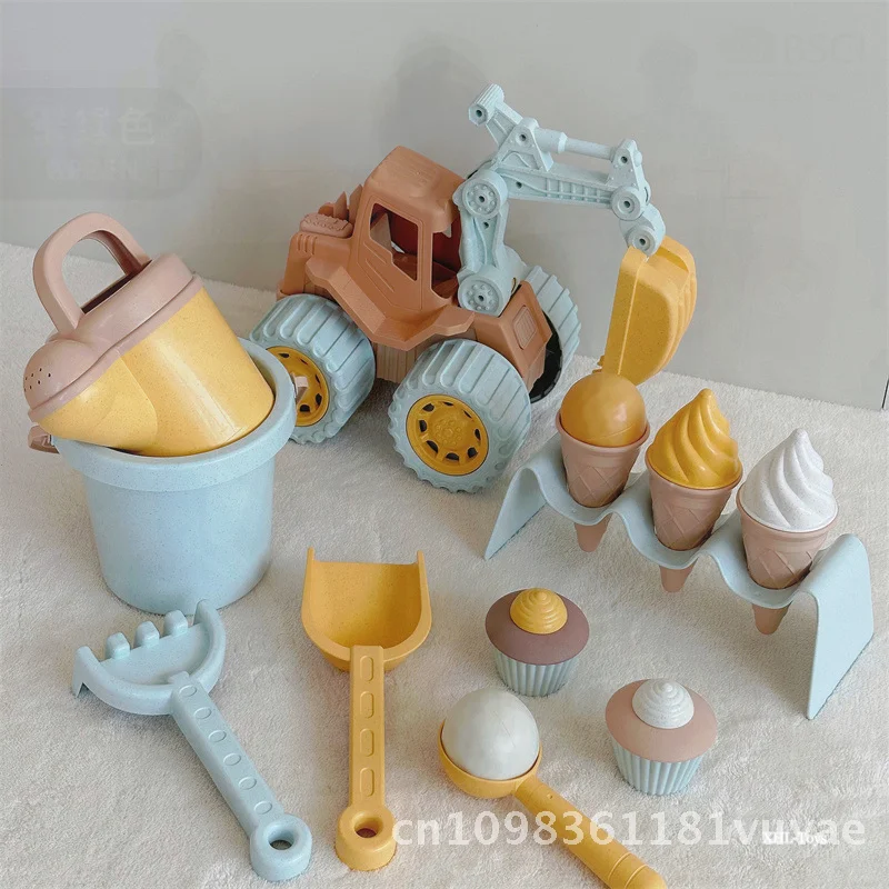 Nordic Denmark 20-Piece Children's Beach Toy Set with Sand Shovel Water Digging Tools Thickened Anti-Fall Plastic for Ages 3-6