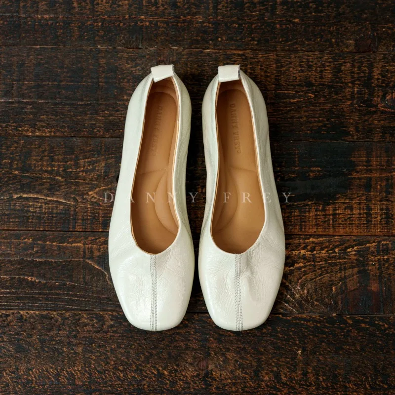 Französische Retro-Plateau-Schuhe - Neue Flache Damenschuhe mit Flacher Spitze und Dickem Absatz