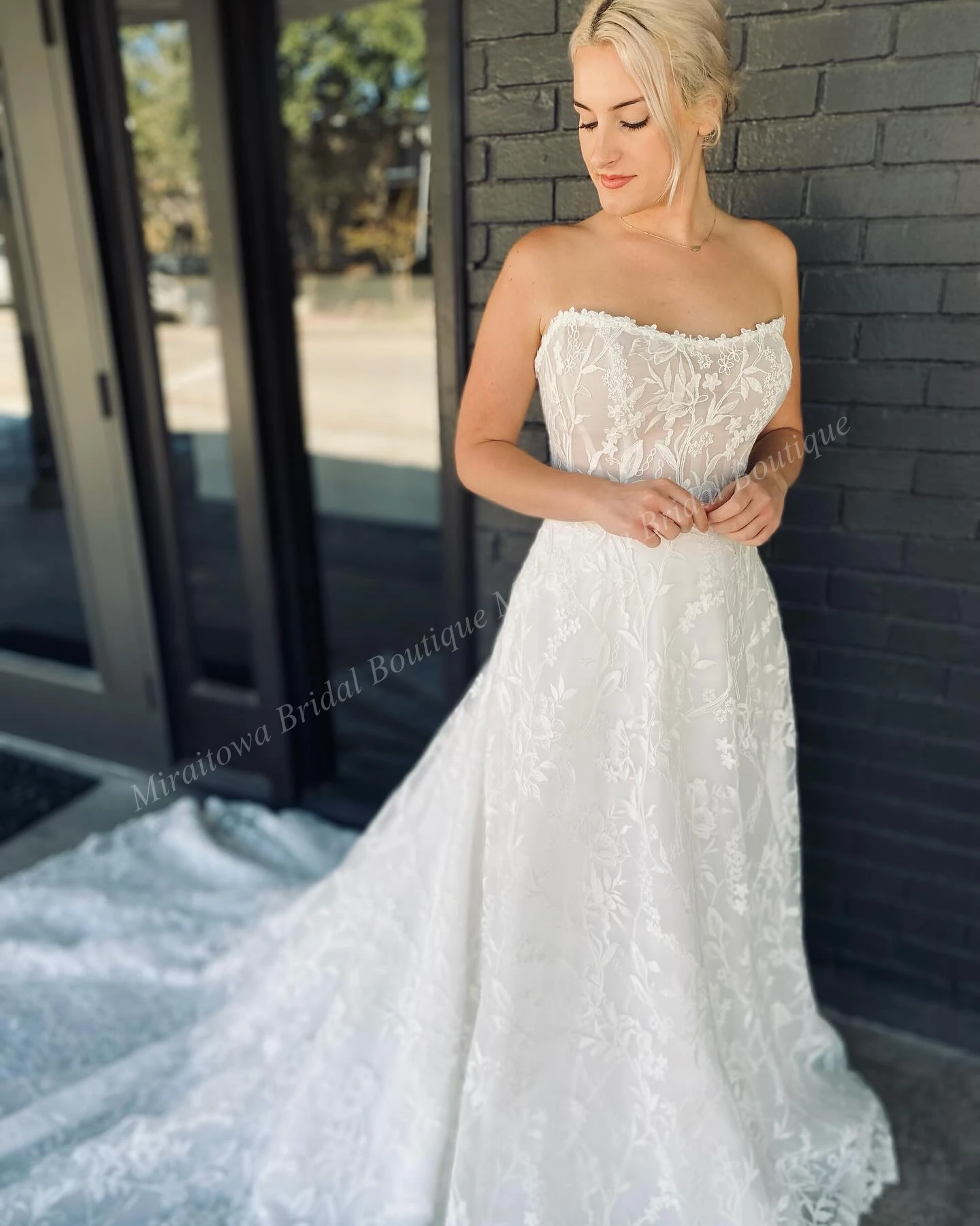 TikTok Viral Wedding Dress Pockets Ivory Allover Lace Garden Beach Bridal Ceremony Reception Engagement Party Gown Chapel Train