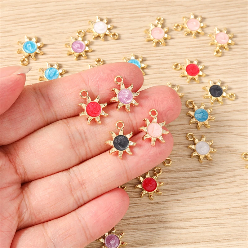 10 Stück 12x15mm Niedliche Bunte Emaille-Sonnenanhänger für Schmuckherstellung, Ohrringe, Anhänger, Halsketten, Armbänder, DIY-Bastelzubehör – Detail 3
