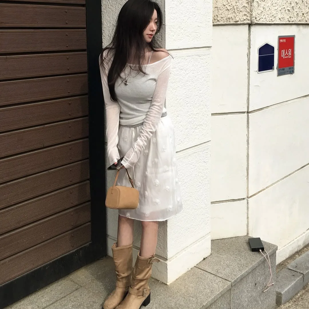 Fashionable Korean Style Two Tone 3D Floral Straight Cut  Skirt Elastic Waist Polyester Fiber Standard Fit Summer 2026