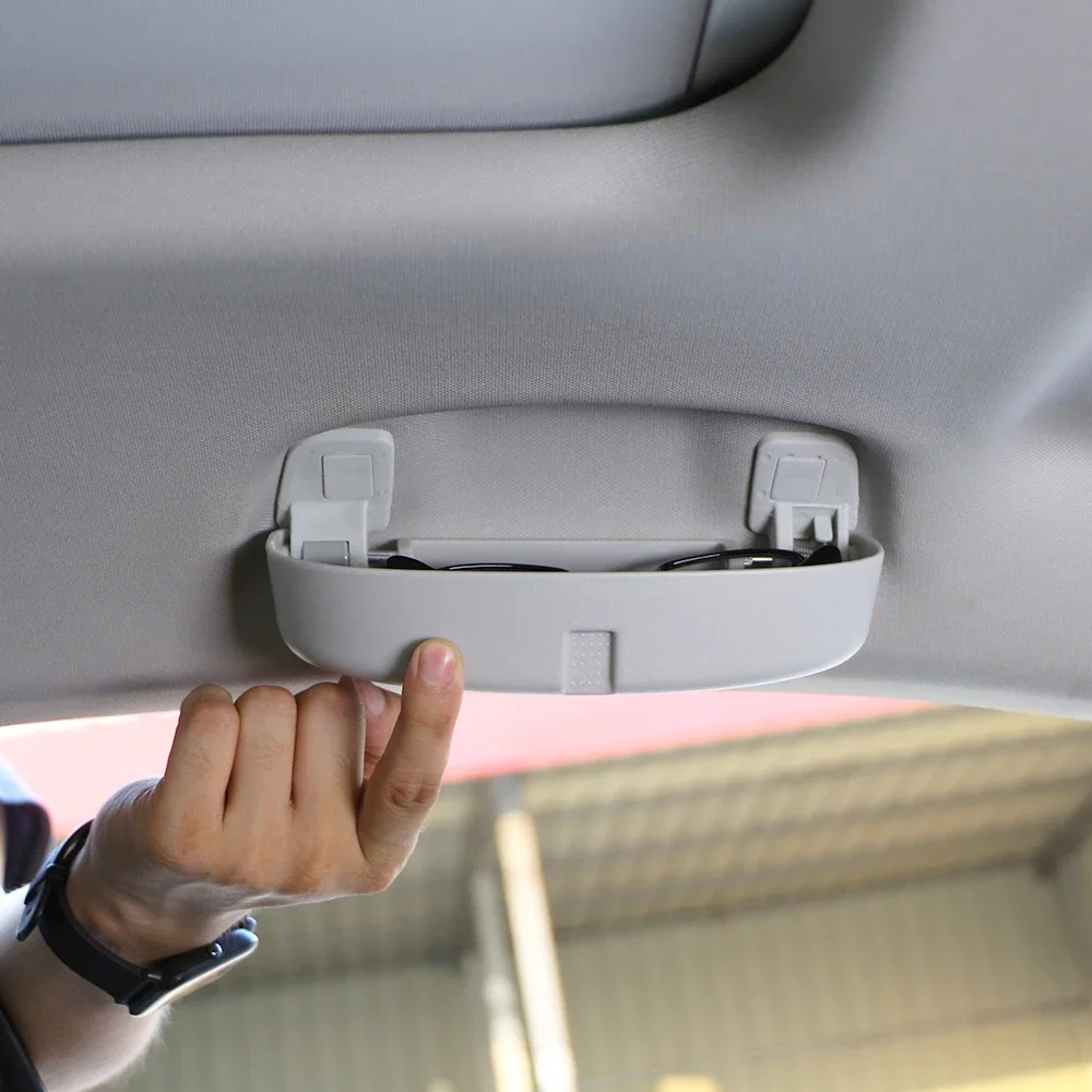 

Car Sunglasses Holder Box Case for Volkswagen VW Passat B8 2017-2024 Tayron Variant Golf Tiguan Touran L Accessories