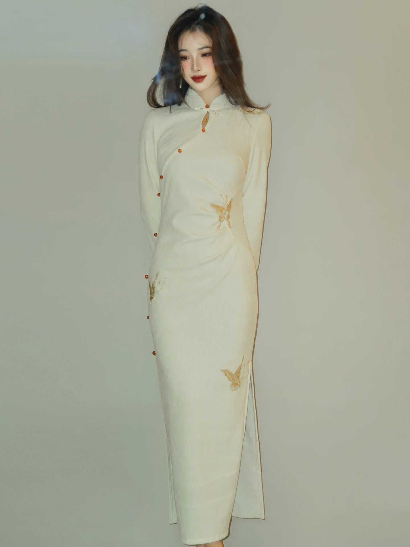 

Белое вязаное зимнее винтажное платье-ципао для женщин, модное, деловое, повседневное, длинное, из супермягкого полиэфирного волокна