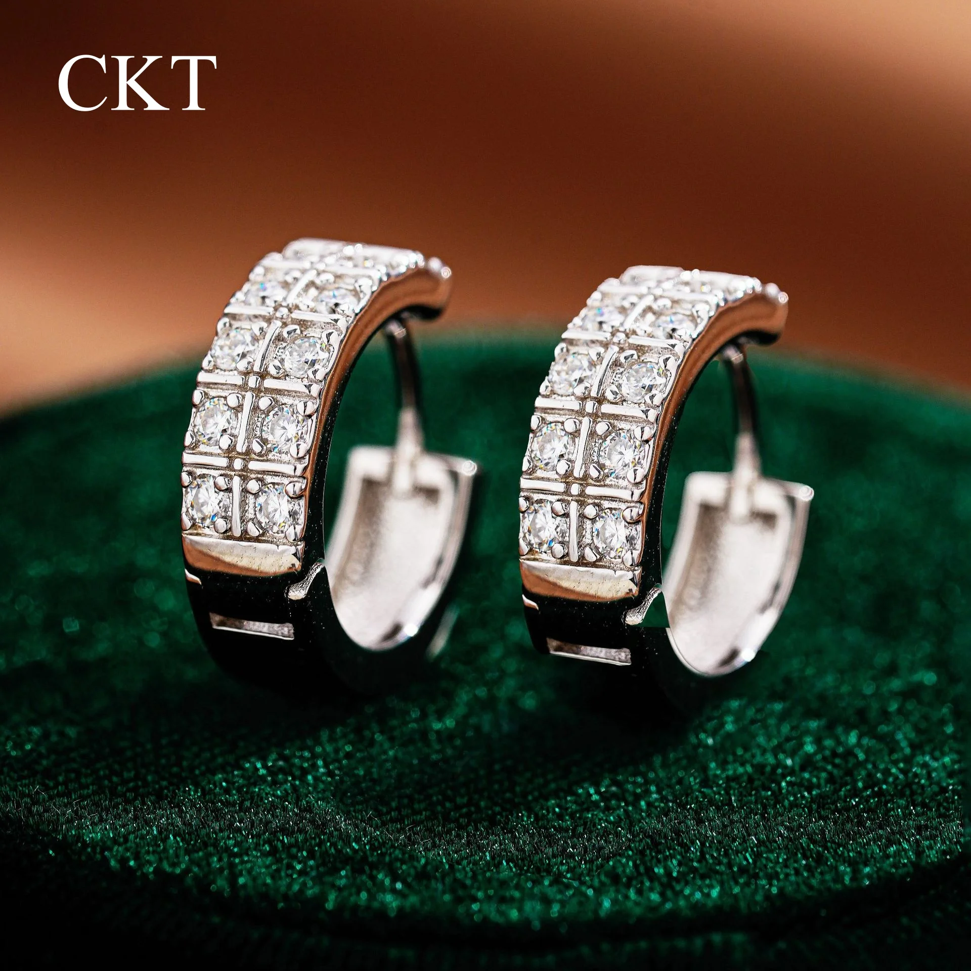 CKT 18k White Gold Unique Galaxy Hoop Earrings for Women Platinum Pt950 Diamond Cosmic Statement Daily Wear Fine Jewelry