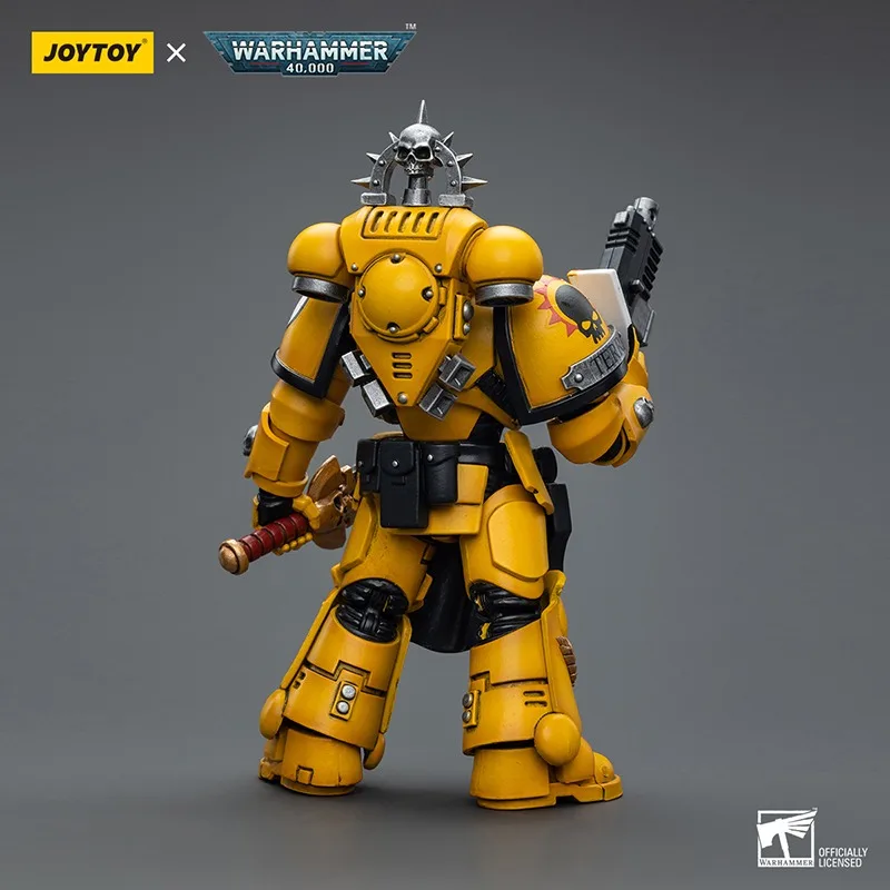 【In Stock 】 JOYTOY Warhammer 40K 1/18 Action Figure Imperial Fists Lieutenant with Power Sword Model Toy Boy Gifts 3.75inch