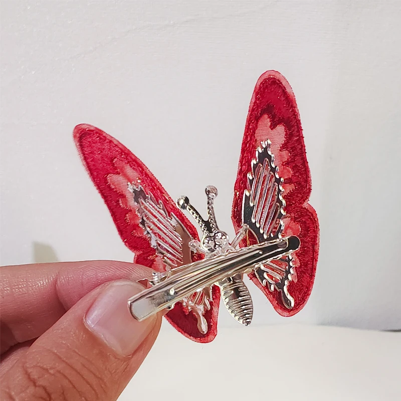 2024 New Chinese Red Embroidery Hairpin Moving Butterfly Side Clip Children\'s Sweet And Cute Hair Accessories