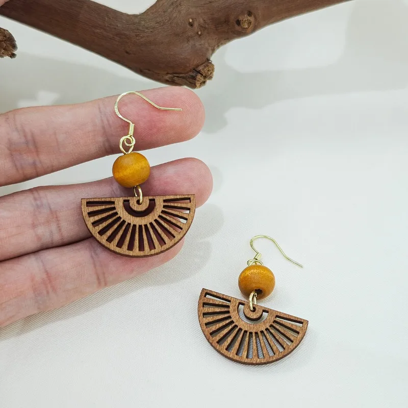 New Chinese Style Retro Hollowed Out Coffee Colored Fan Earrings with A Niche Design Feel, Wooden Ethnic Style Earrings